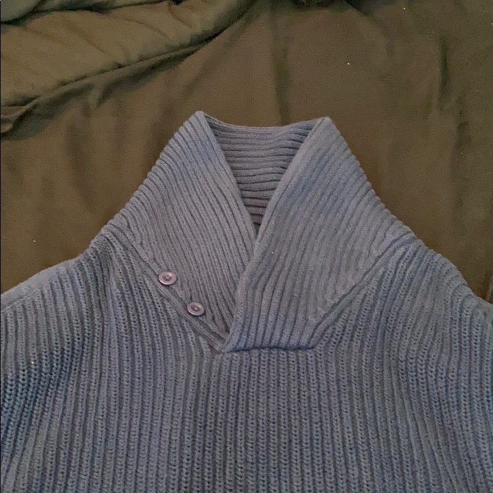 Navy Blue Men’s Vineyard Vines size L sweater